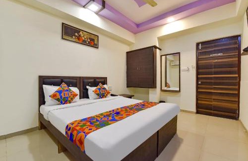 Paldi Hotel | FabHotel Crystal Inn II - Paldi Char Rasta