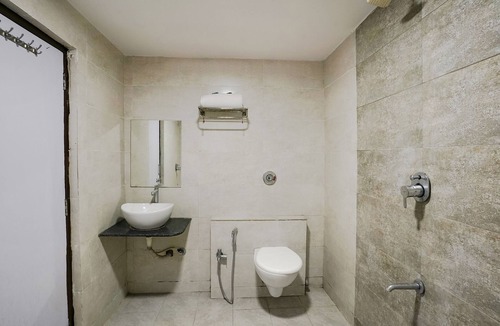 Ahmedabad Hotel | Fabhotel Galaxy I