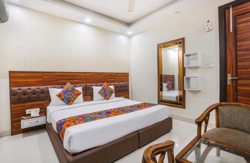 Janakpuri Hotel | FabHotel Gold Inn Janakpuri