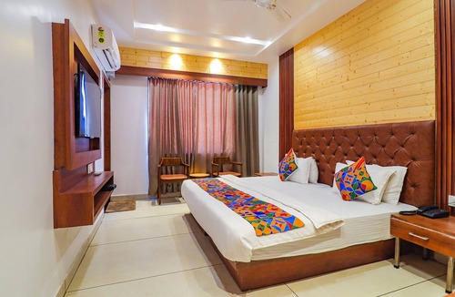 Danapur Hotel | Fabhotel Grand Arya