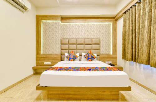 Ahmedabad Hotel | FabHotel Hill Park