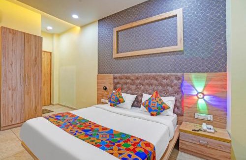 Ahmedabad House | FabHotel Hill Top Inn