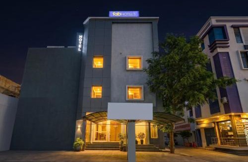Mansarovar Hotel | FabHotel Mansarovar Retreat
