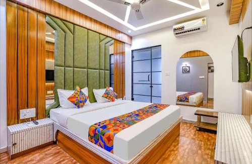 Vadodara Hotel | FabHotel Max