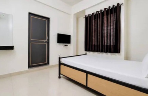 Undri Hotel | Fabhotel Royal Rest Rooms