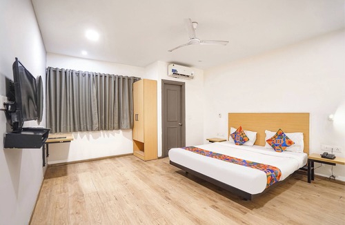 Baraula Hotel | Fabhotel Royale 49