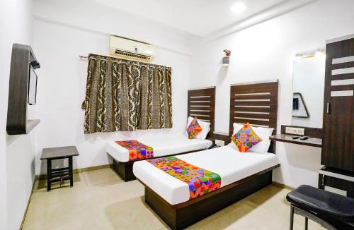 Ahmedabad Hotel | FabHotel Santro
