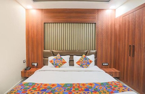 Allahabad Hotel | FabHotel The Treenity House