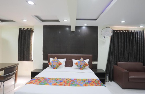 Patel Nagar Hotel | FabHotel Trio Continental Patel Nagar
