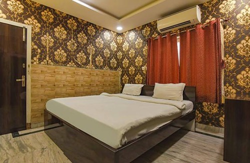 Sector II Hotel | Fabhotel Utsav Palace
