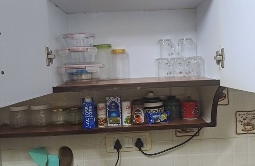 New Delhi Apartment | Family Friendly Apartment,3 clean rooms attached washrooms near city center