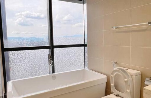 Petaling Jaya Apartment | Family Gathering with Bathtub in Icon City, 12 Pax near Bandar Sunway