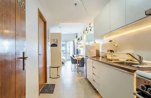 Bagumbayan Condo | Fancy Suite near Eastwood with Awesome Balcony!