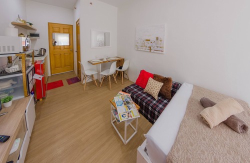 Maribago Apartment | Fantastic 2 Bed Studio Condo in Mactan Cebu with FREE parking, Near beaches★
