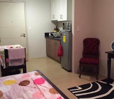 Pasay Apartment | Favila Condotel Unit-150 Newport Boulevard near Airport Terminal 3 and all other Airport