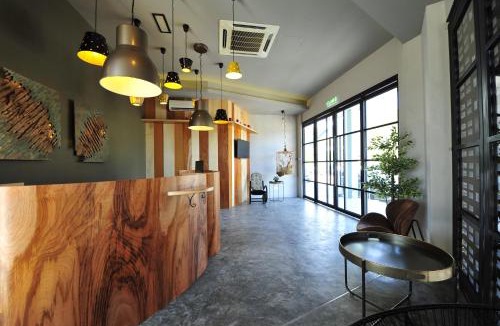 Taman Mahajaya Hostel | Finess Basic Hotel