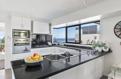 Anglesea House | First Point Anglesea
