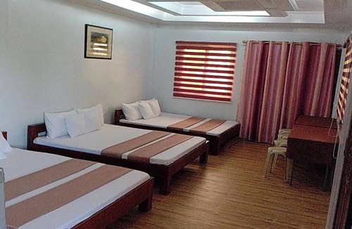 Alaminos House | FNT Transient House near Hundred Islands