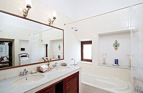 Bhinai Hotel | Fort Barli