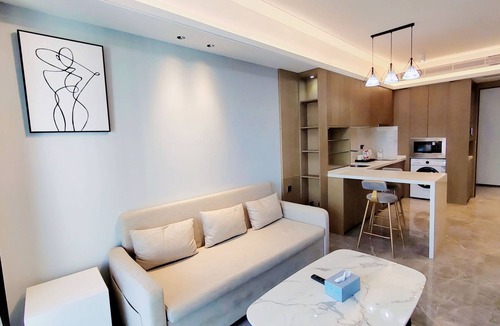 Huaqiang North Apartment | fuan hotel