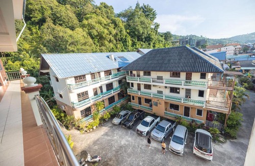 Nanai Road Hotel | G house guest house