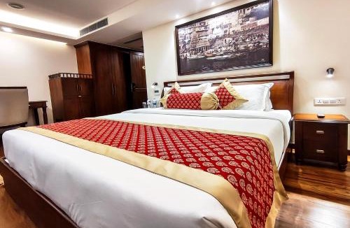 Varanasi Hotel | Gangotri - A Divine River Retreat