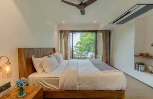 Quepem House | Garden View Room in a Villa