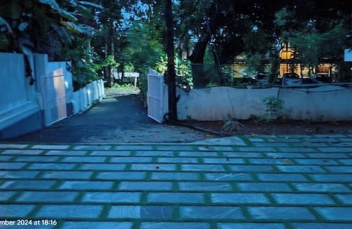Kottayam House | Genesis spaces non AC upto 4 guests Kottayam