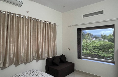 Nandi Hills Villa | Glenville Holiday Villa - Top Two Floors