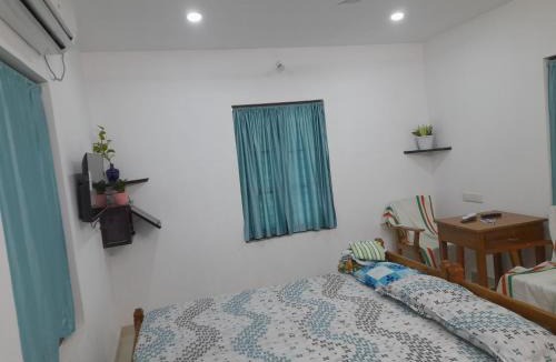 Karunagappally House | Golden Homestay (Parayil Farm House)