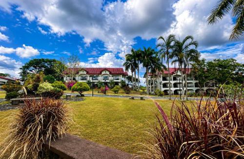 Tayabas City Resort | Graceland Resort Tayabas Quezon
