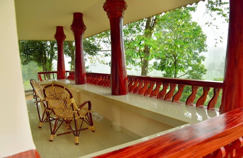 Vayittiri Villa | Green Garden Rose Villa - Double Bed Room Villa