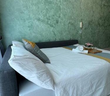 Bandar Sunway Apartment | Greenfield C Residence Sunway Subang 10 Pax 3R2B with Internet