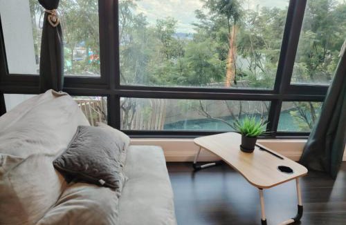 Bandar Sunway Apartment | Greenfield Residence with Amazing Pool View and High-Speed Wi-Fi