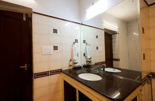 Bani Park Hotel | Gumaan Auberge