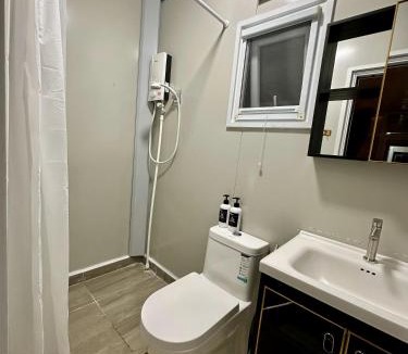 Petaling Jaya Hotel | H&T PJ Gasing - Cabin Studio - Netflix & Free Parking