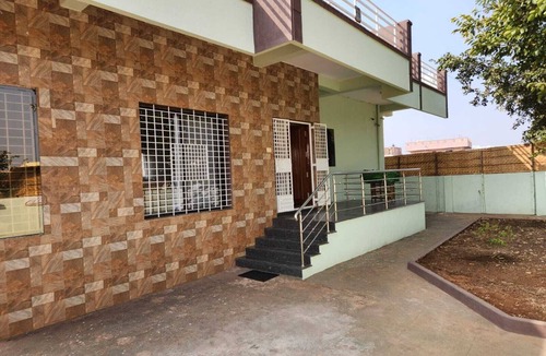 Kamalapur House | Hampi Premium Homestay with Cook!