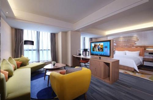 Changsha County Hotel | Hampton by Hilton Changsha South Railway Station West Square