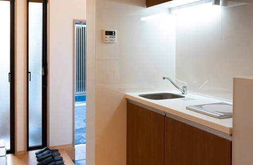 Nishinari House | HANASTAY MATSU 1F NEW Opening /34 sqm /Tatami /High Speed WIFI