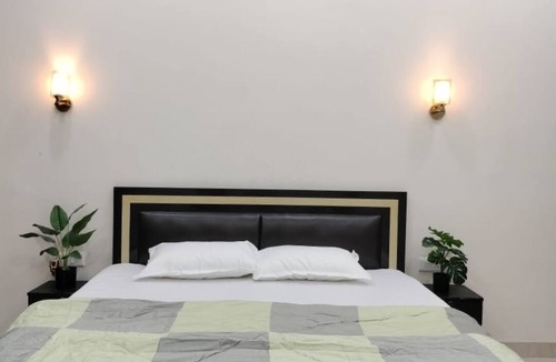 Greater Noida Villa | Happy Feet located at a green lush location at just 15 mins away from Expo Mart