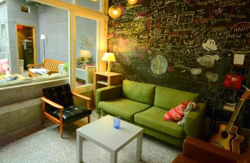 Shilin Apartment | Happy Taipei Hostel - Share House - Monthly