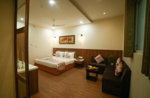 Sigra Hotel | Hari Vilaas Enclave