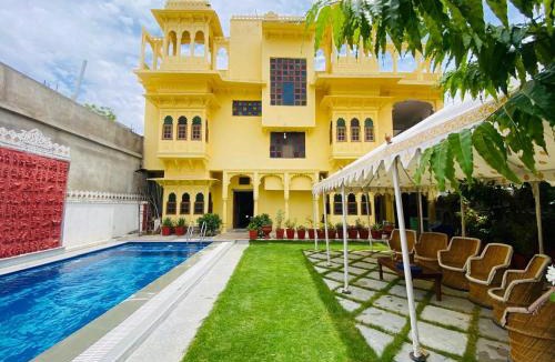 Mangalwad House | Haveli Gokul Niwas
