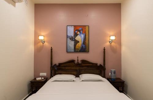 Pink City Bed & Breakfast | Heart of the City Homestay by Rashmi