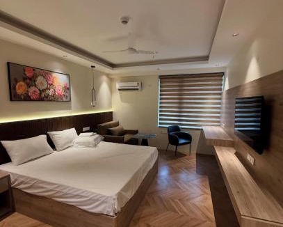 Jaypee Greens Apartment | Heaven Nest