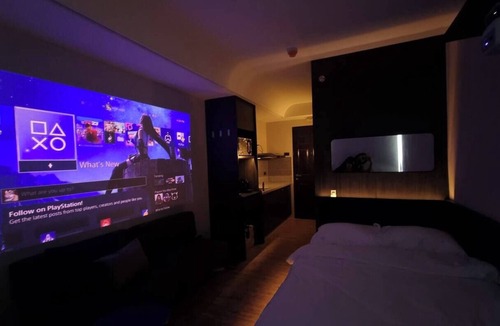 Binan City Condo | Highwind - Projector, Playstation 4, Pool