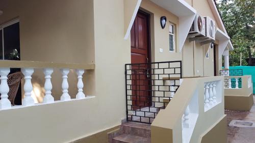 Vagator House | Hill Top Goa Lodge