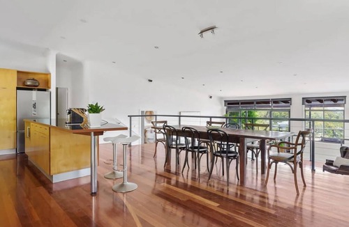 Merewether Apartment | Hilltop Hideaway Merewether Family Escape