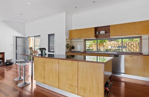 Merewether Apartment | Hilltop Hideaway Merewether Family Escape