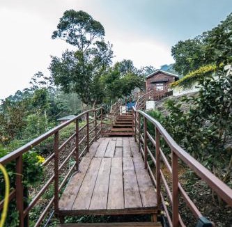 Nullatanni House | Hilltop Munnar by Fracspace